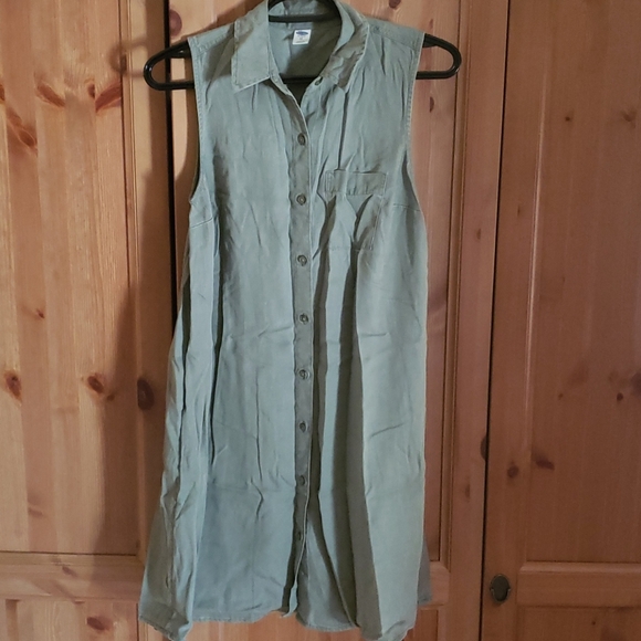 Dress - Picture 2 of 5